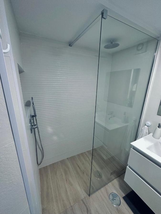 Apartamentos Arraez Almería Extérieur photo